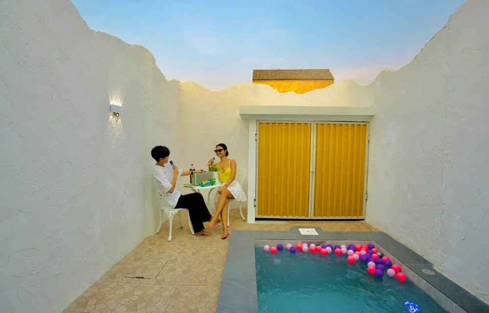 Bibury Villa Superior Room with Pool Image